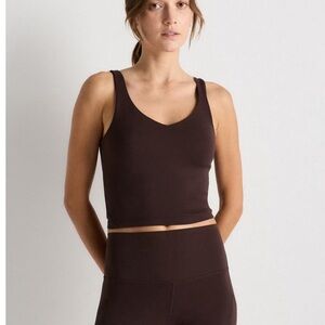 Quince Espresso Brown Workout Top. Size M. NWTs.